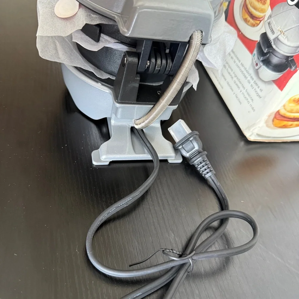 NEW Hamilton Beach Breakfast Sandwich Maker - Gray